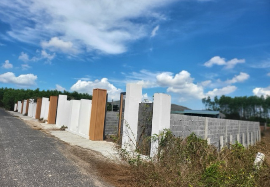 Đất nền xã Phước Hải - 8m mặt tiền đường nhựa cách đường 44B chỉ 100m đã xây tường rào