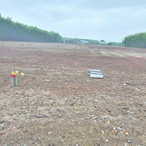 Bán đất xã Đất Đỏ đối diện cổng chính kcn. Lốc sỉ 14 lô 5 x 36 chưa qua đầu tư, giá chỉ 980tr