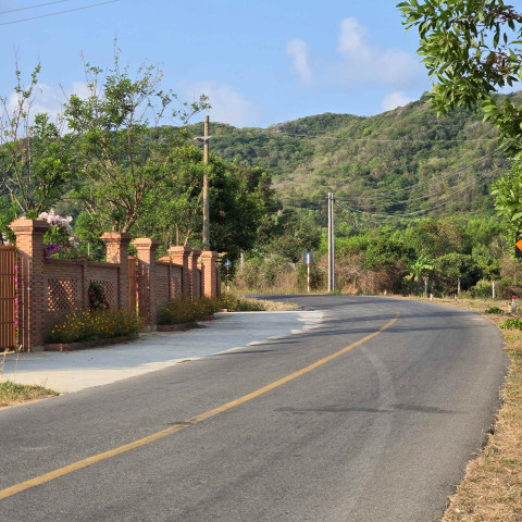 SIÊU VIP KHU NHÀ VƯỜN - Dt 425m2 10m x 43m có thổ cư, shr ra biển 10p